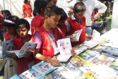 Reading a few Hindi books Reading a few Hindi books